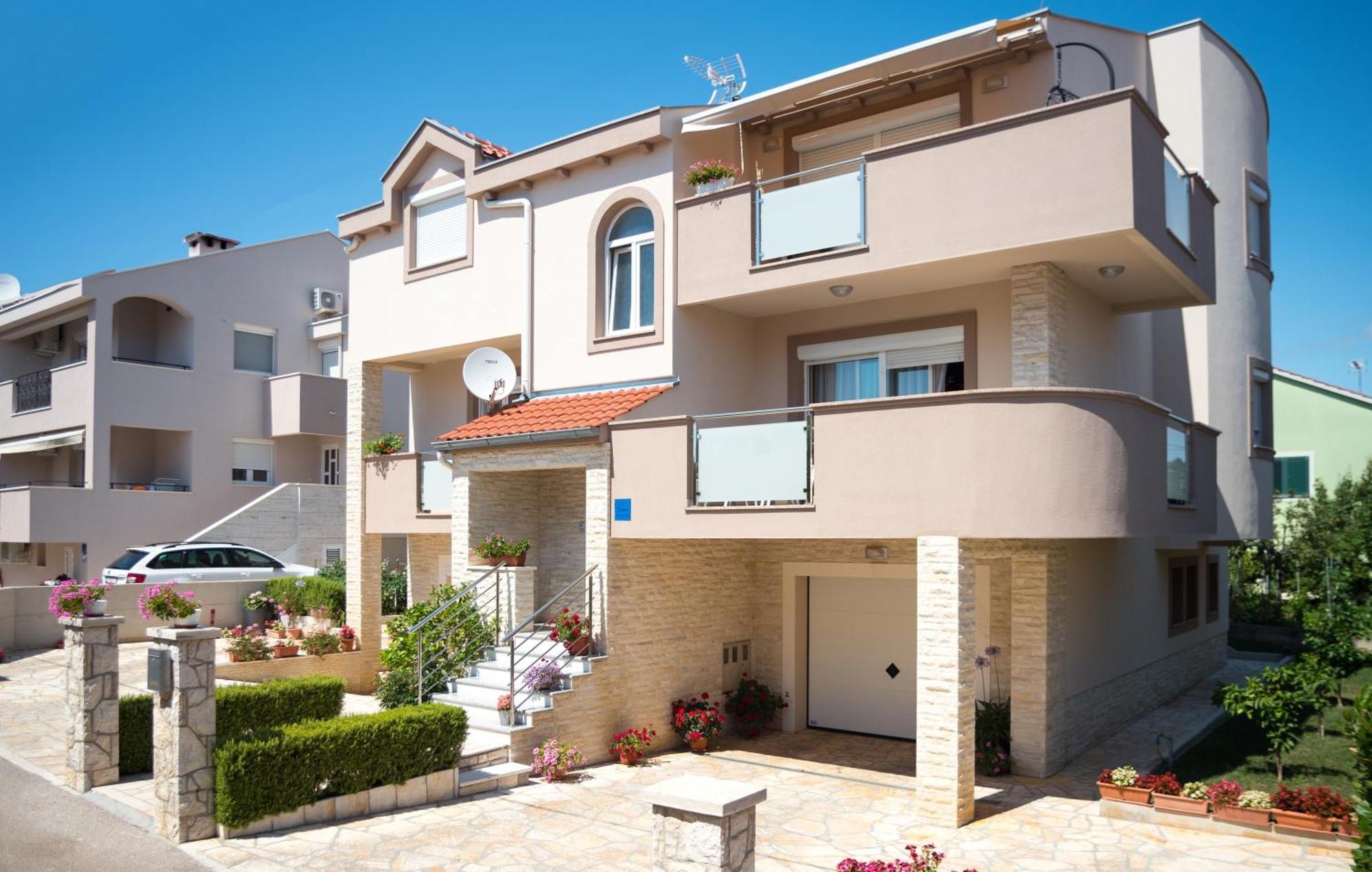 Kristina Apartments Zadar Exterior photo